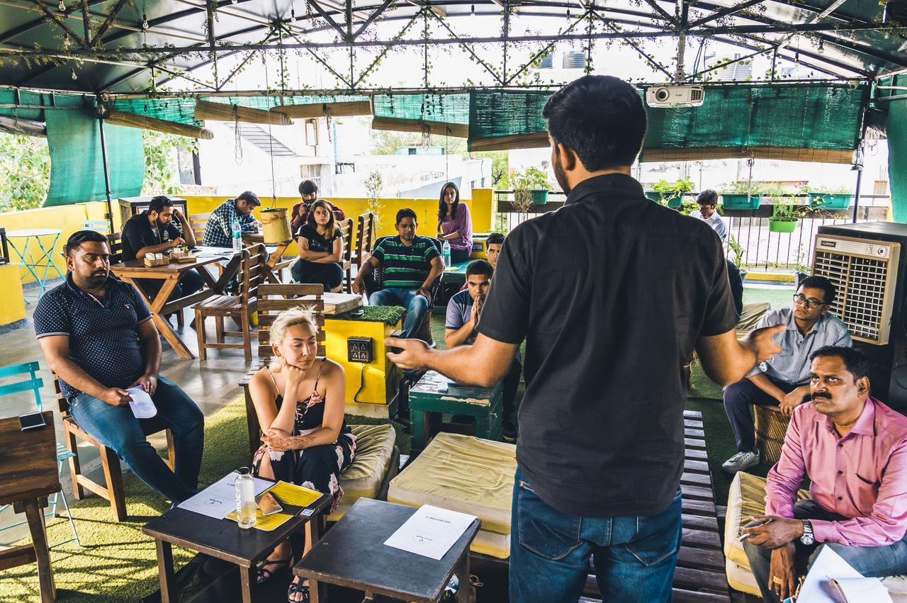 Backpackers Park Hostel New Delhi Buitenkant foto