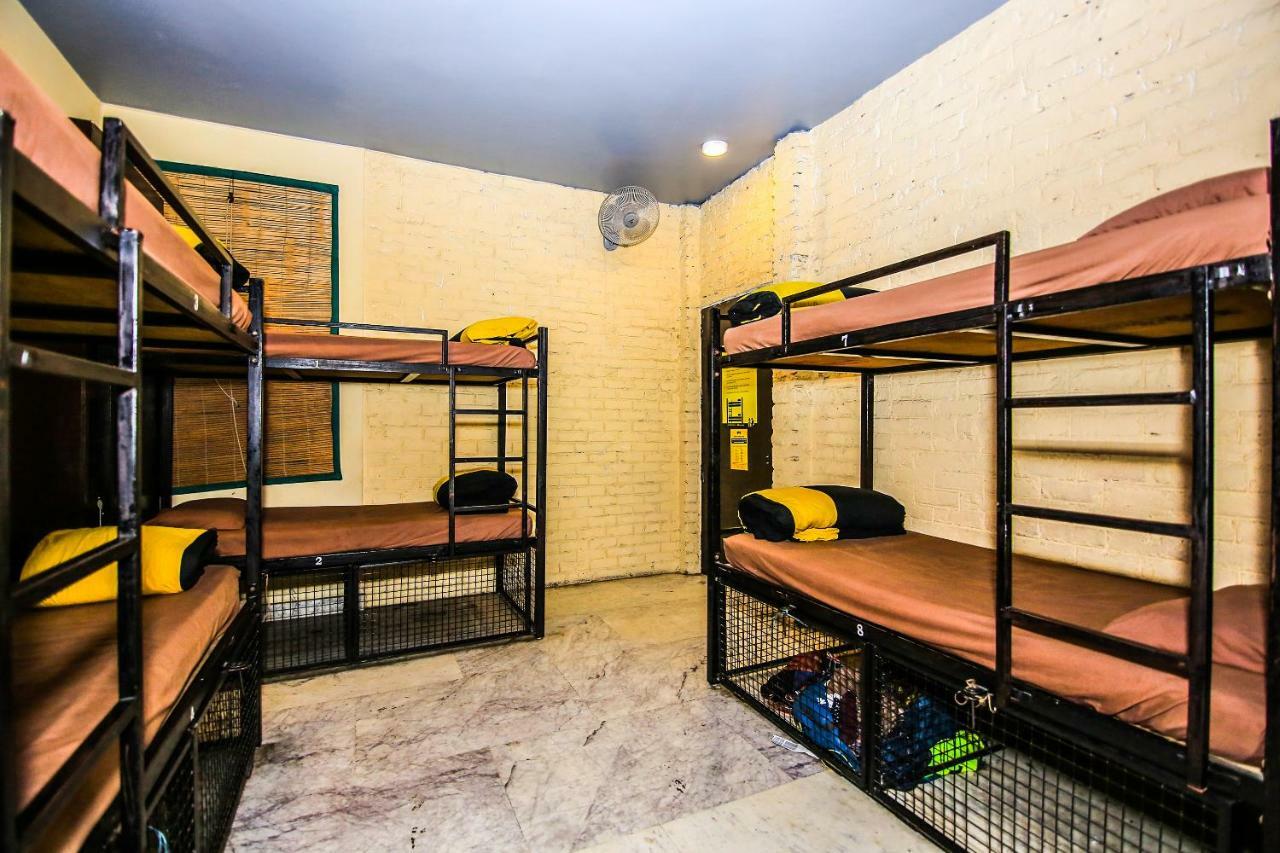 Backpackers Park Hostel New Delhi Buitenkant foto