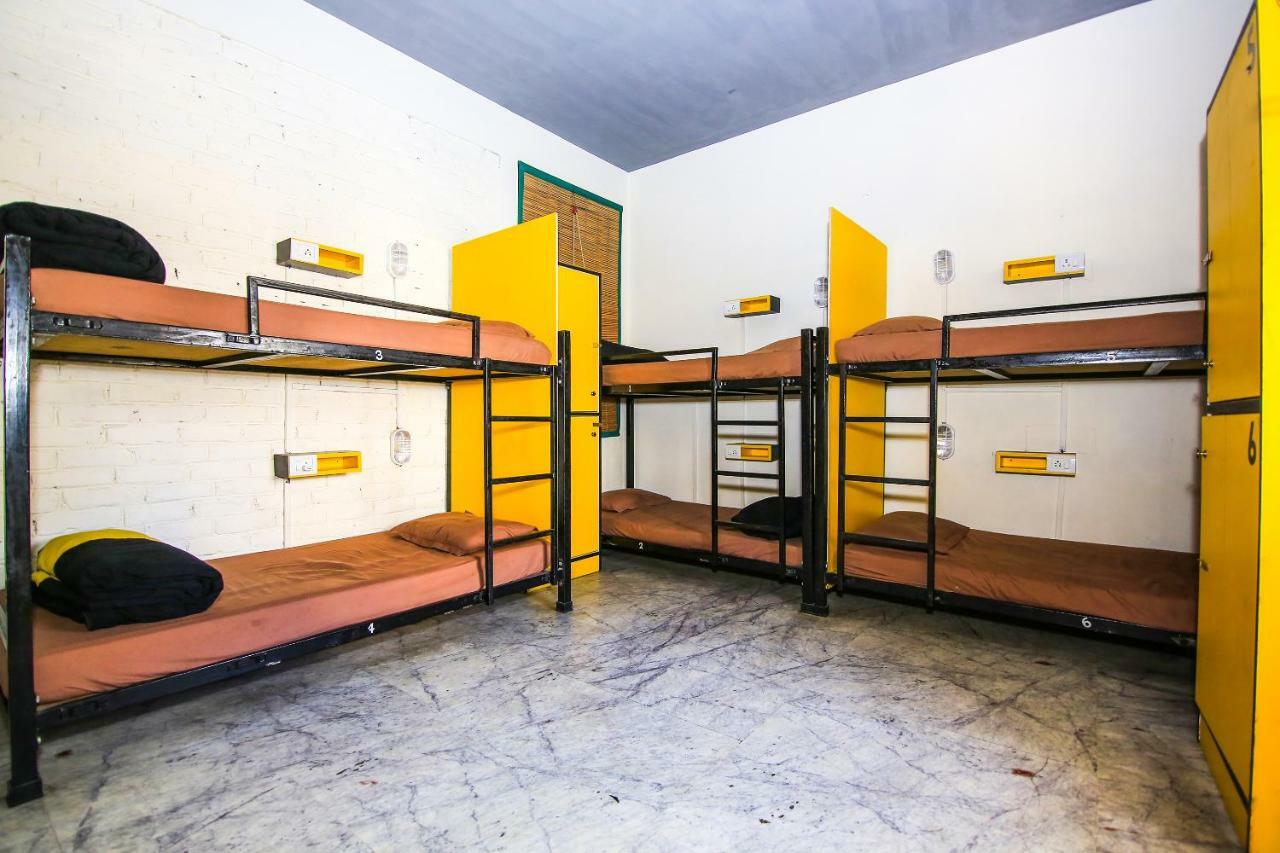 Backpackers Park Hostel New Delhi Buitenkant foto
