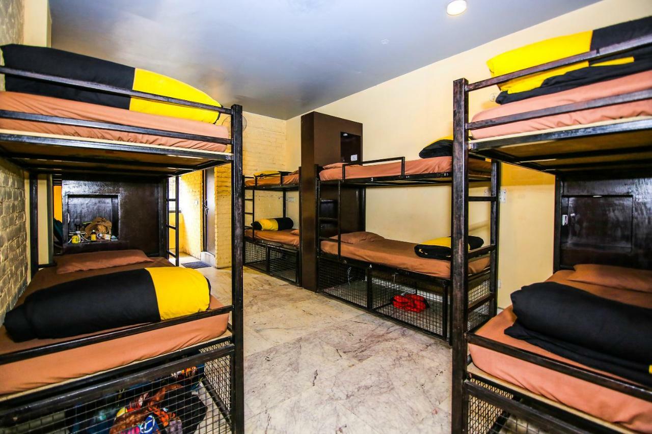 Backpackers Park Hostel New Delhi Buitenkant foto